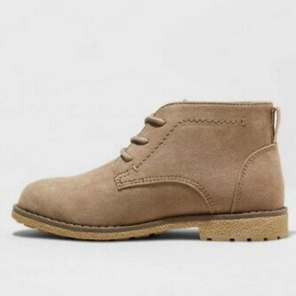 Boys fashion boots sizes varies - Picture 2 of 3